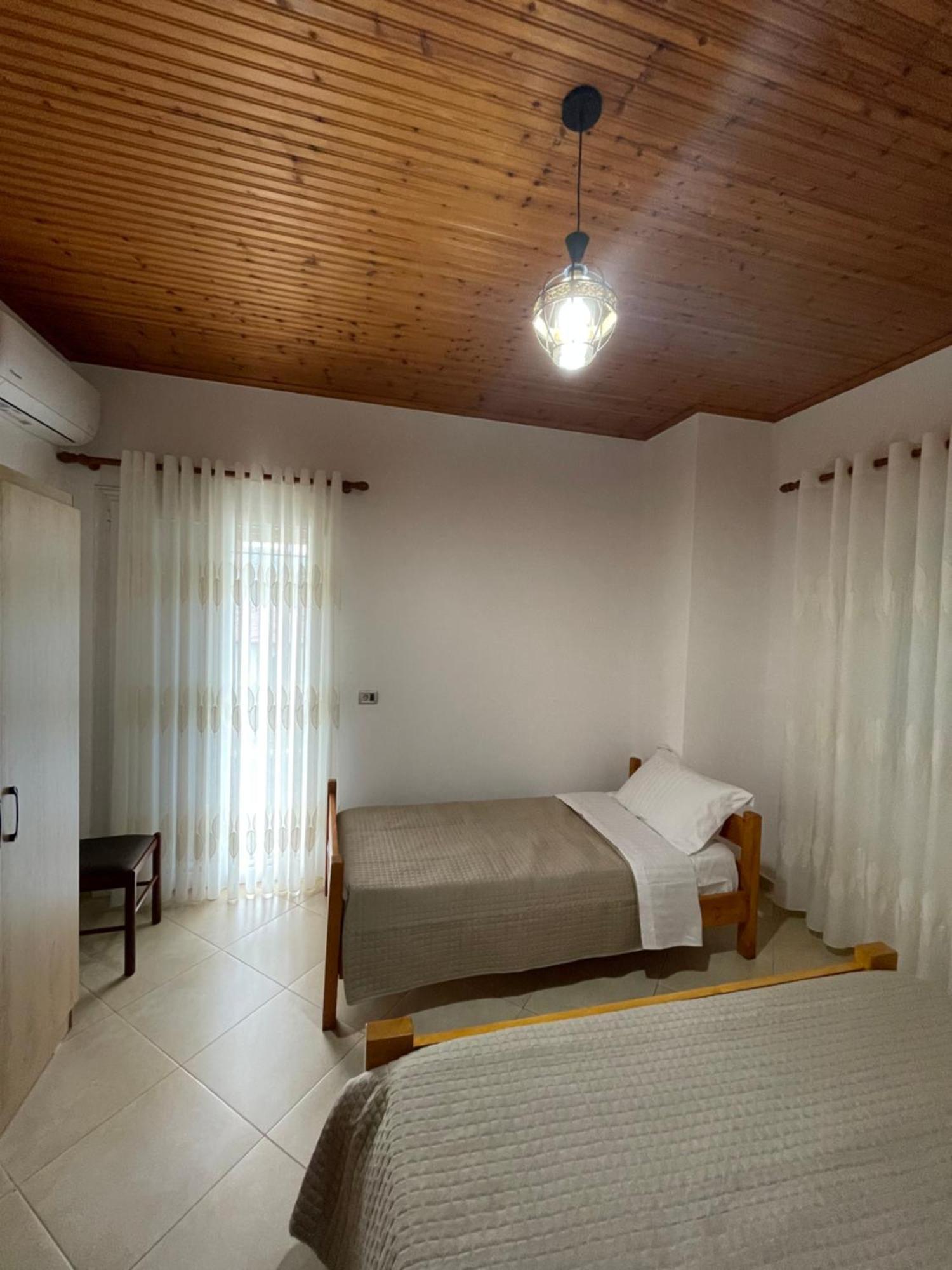 Rent Rooms Sakolli Μπεράτ Εξωτερικό φωτογραφία