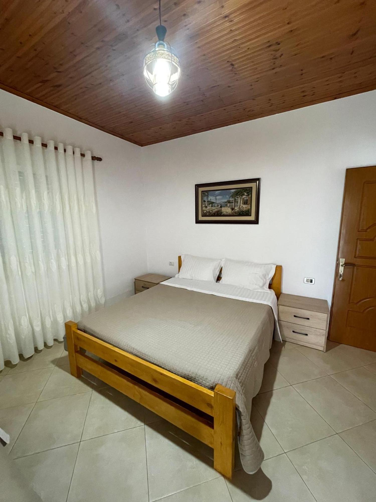 Rent Rooms Sakolli Μπεράτ Εξωτερικό φωτογραφία