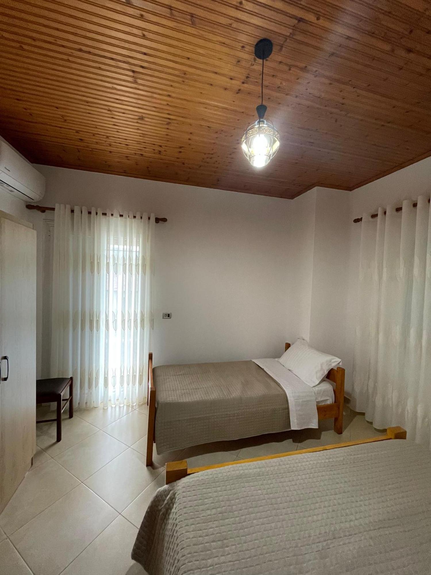 Rent Rooms Sakolli Μπεράτ Εξωτερικό φωτογραφία